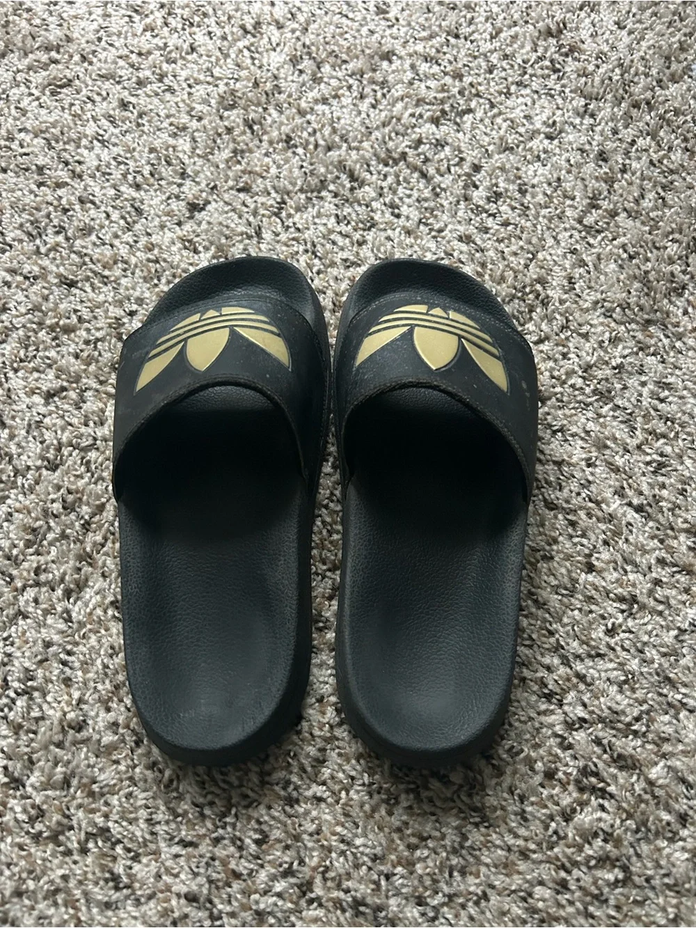 Women’s Size 8 Adidas Black & Gold Slide Sandals
